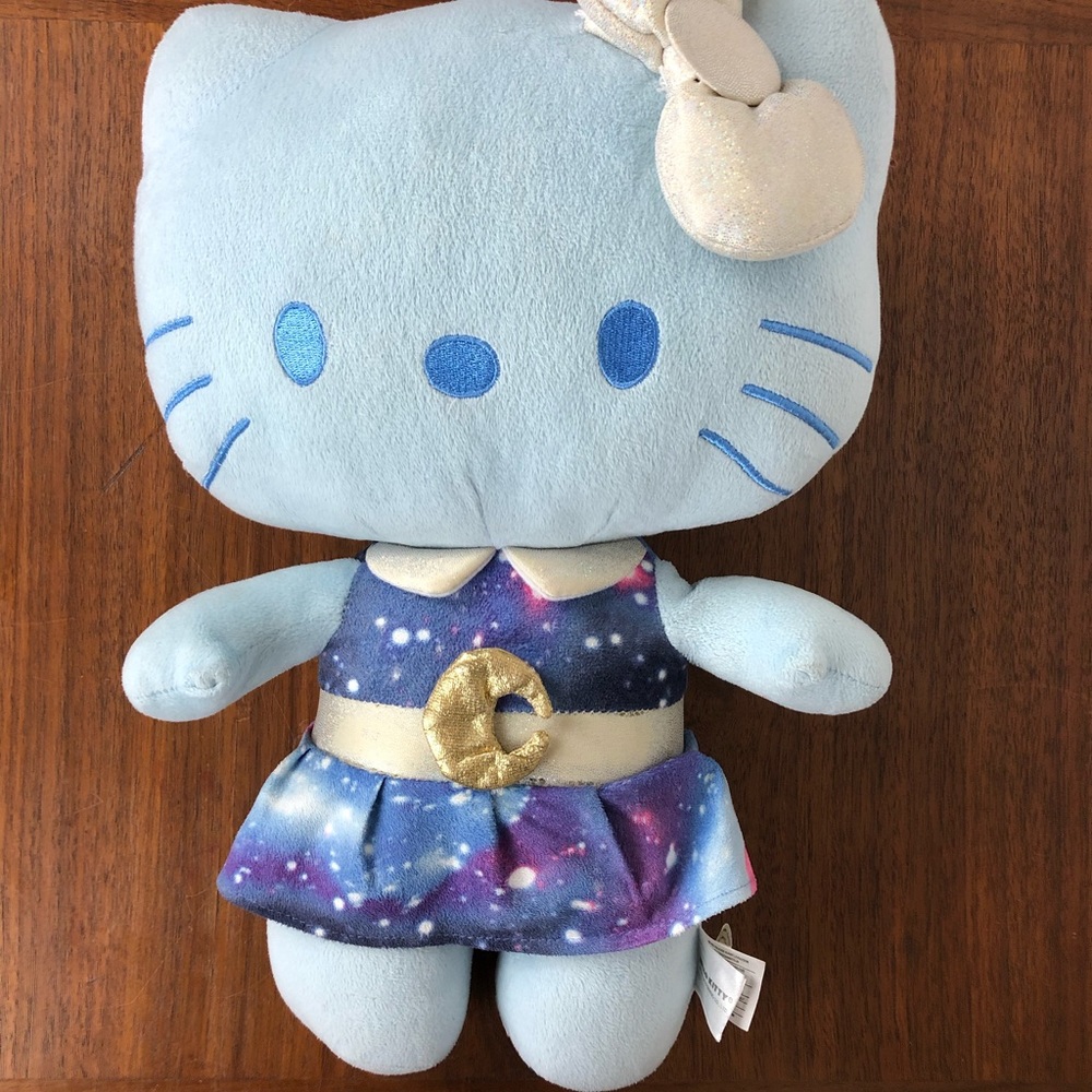 Sanrio Fiesta Hello Kitty Galaxy 14”